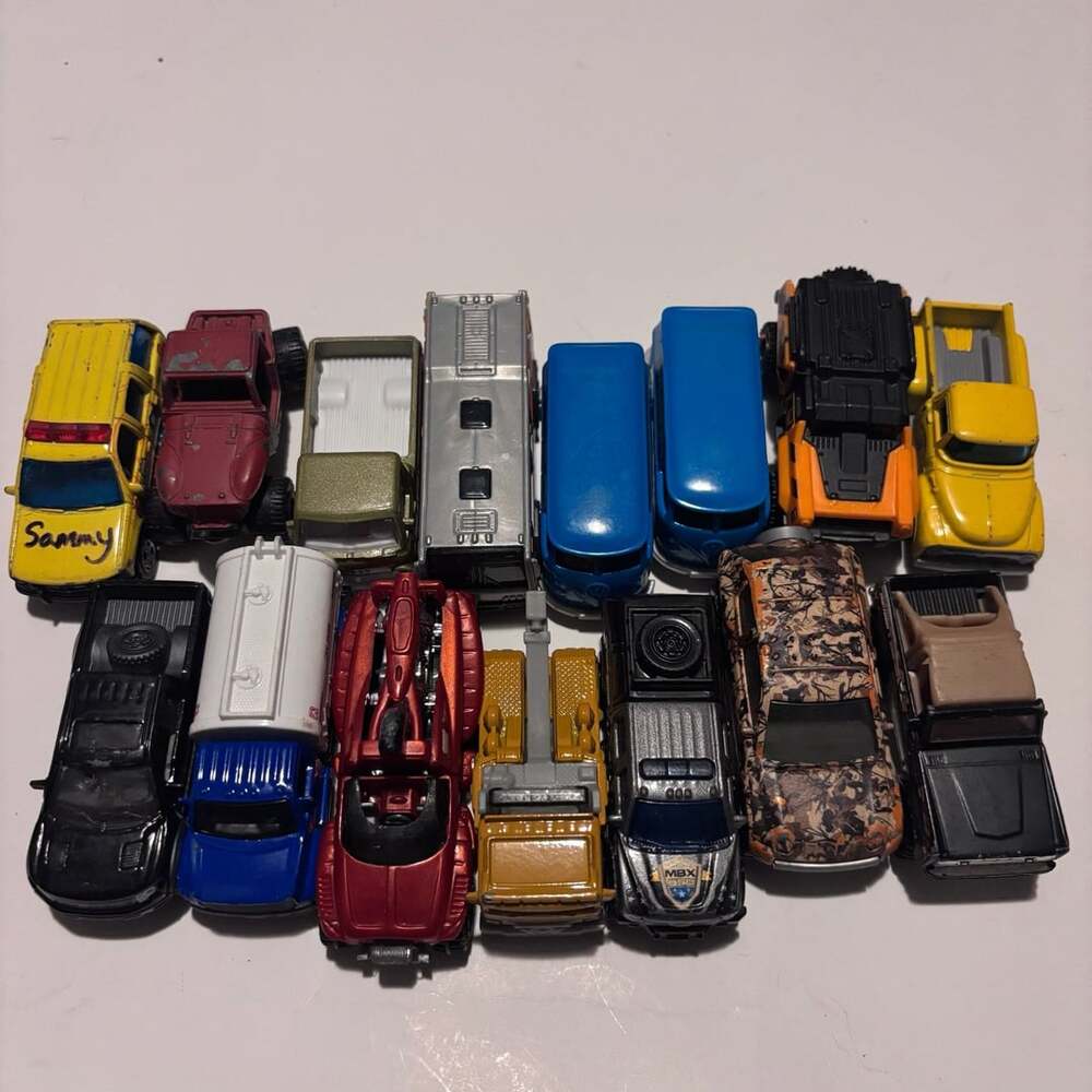 Lot of toy Cars and Trucks Matchbox Hot Wheels